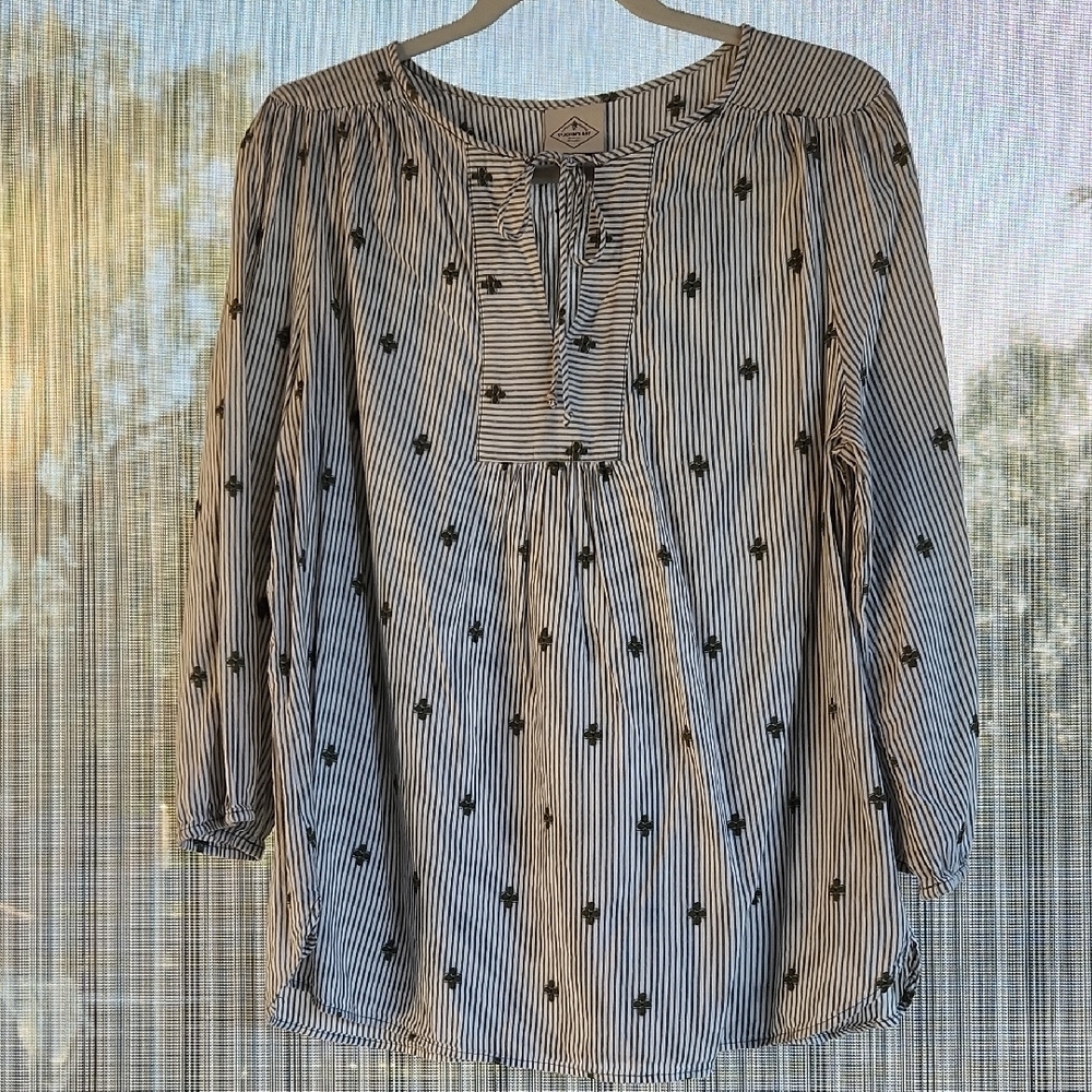 St. John's Bay Striped Green and White Tie Closure 3/4 Sleeves Blouse Size L